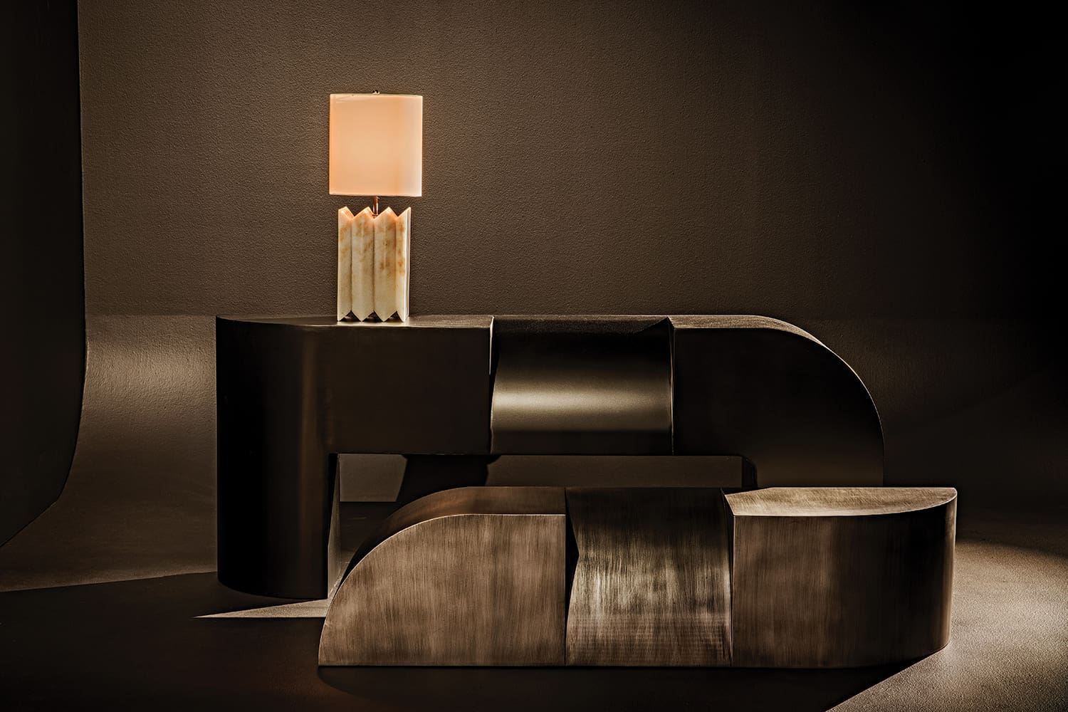 Noir Couture Console