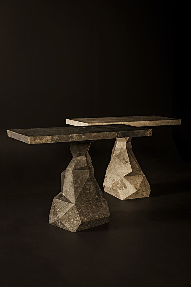 Noir Tilden Console