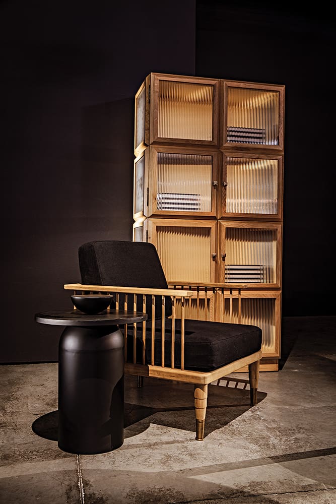 Noir Collins Hutch, White Oak