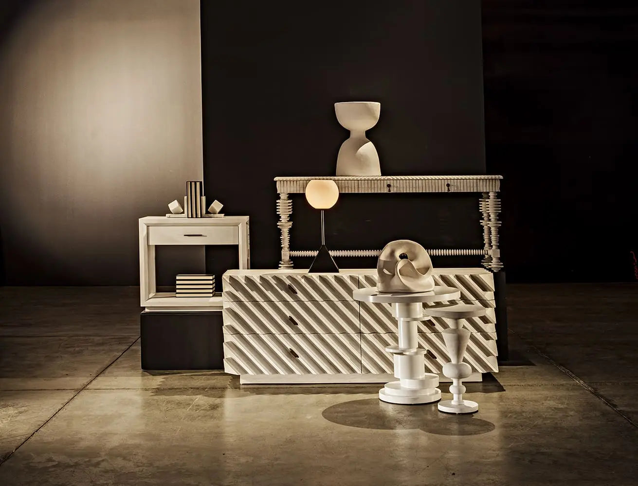 Noir Antony Side Table, White Wash