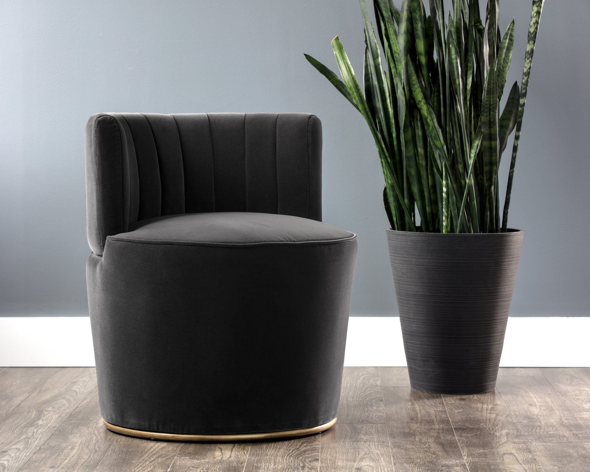 Sunpan August Lounge Chair Shadow Grey