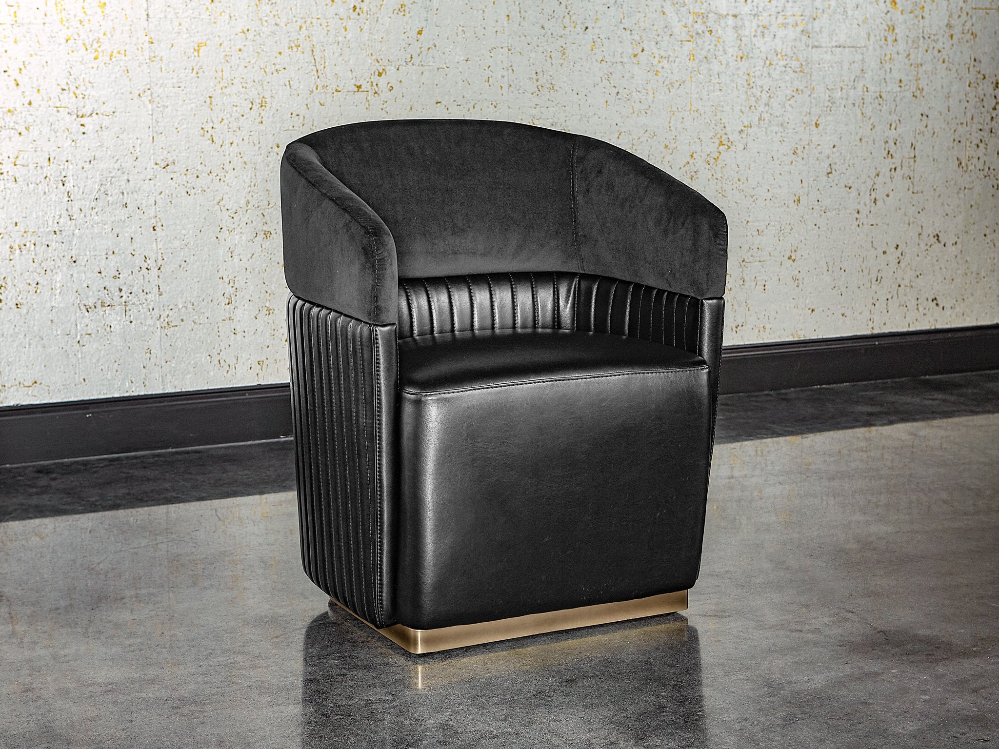 Sunpan Genval Wheeled Lounge Chair Abbington Black / Cantina Black