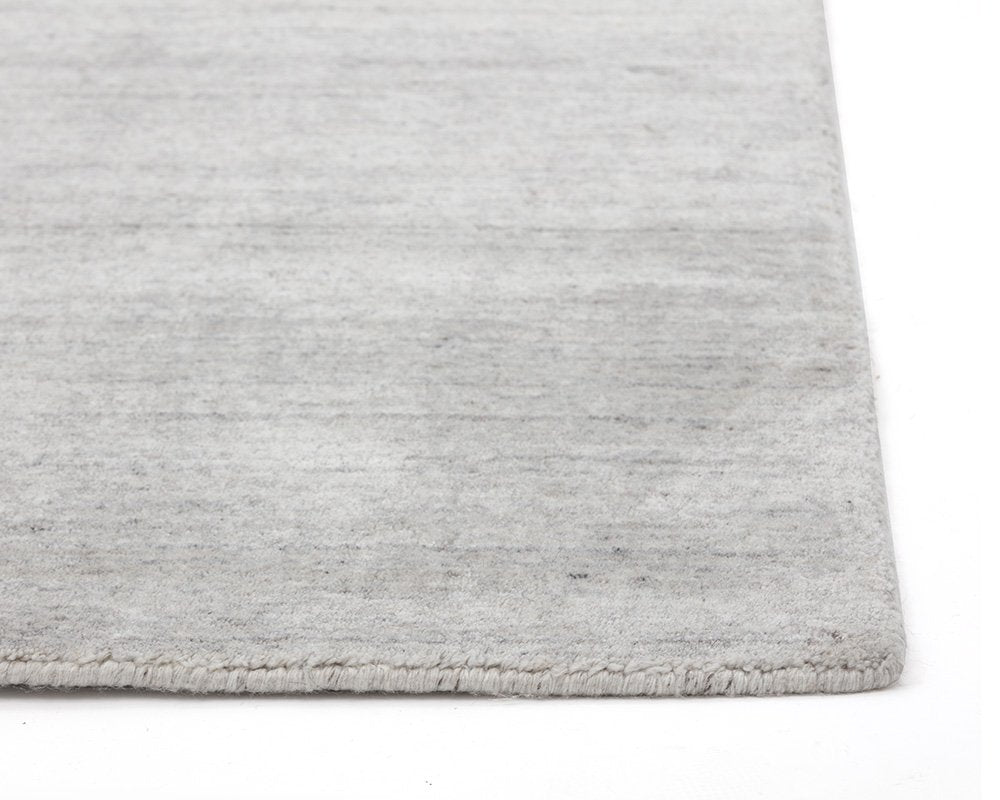 Sunpan Alaska Hand Loomed Rug Grey / Ivory