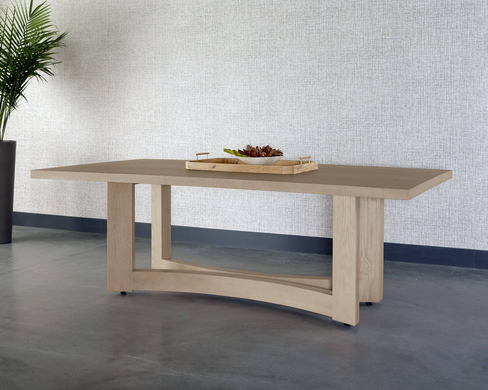 Sunpan Arezza Dining Table 90.5"