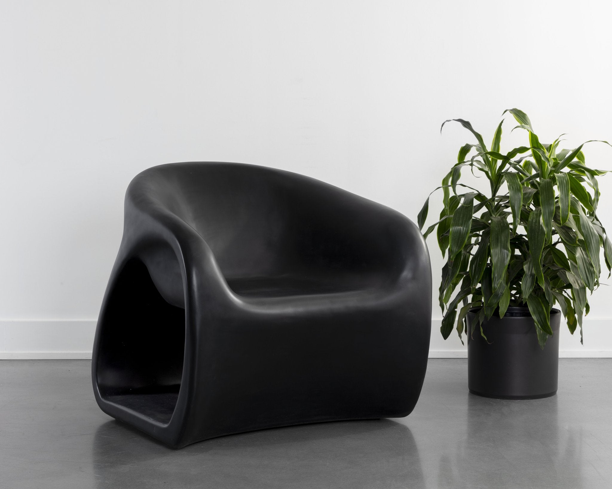 Sunpan Orson Lounge Chair