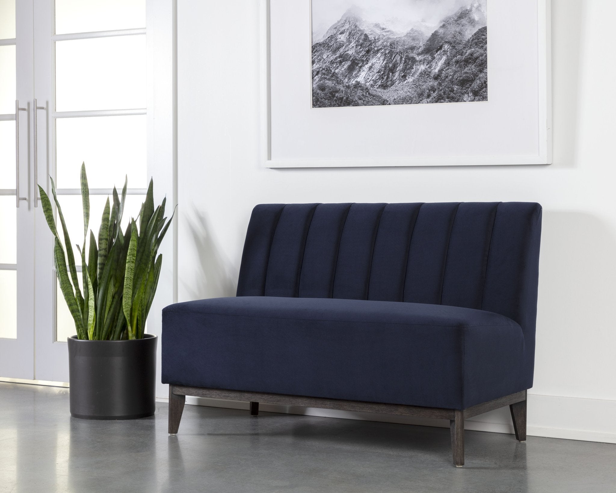 Sunpan Kosovo Banquette