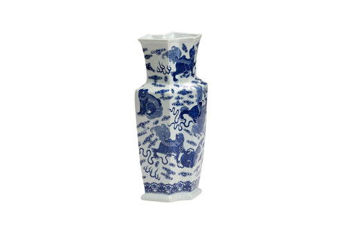 Chelsea House Ming Octagonal Vase
