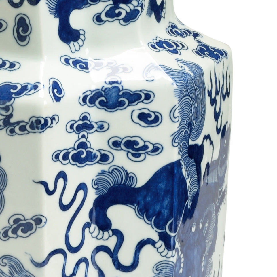 Chelsea House Ming Octagonal Vase