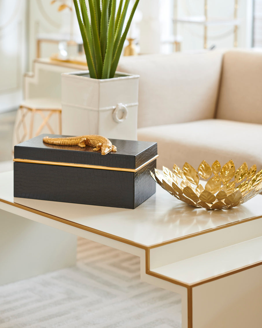 Chelsea House Alligator Box Black