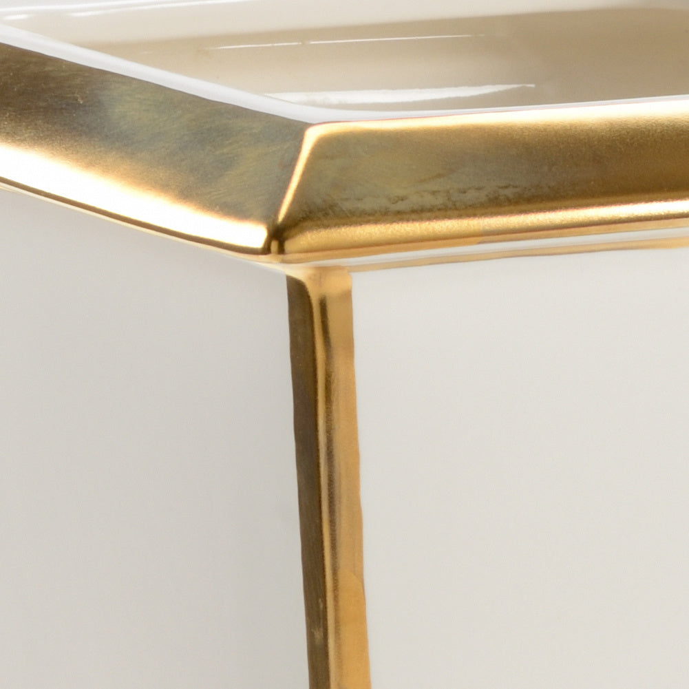 Chelsea House Roche Urn