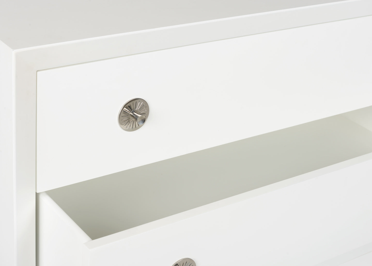 Wildwood Beveled Chest