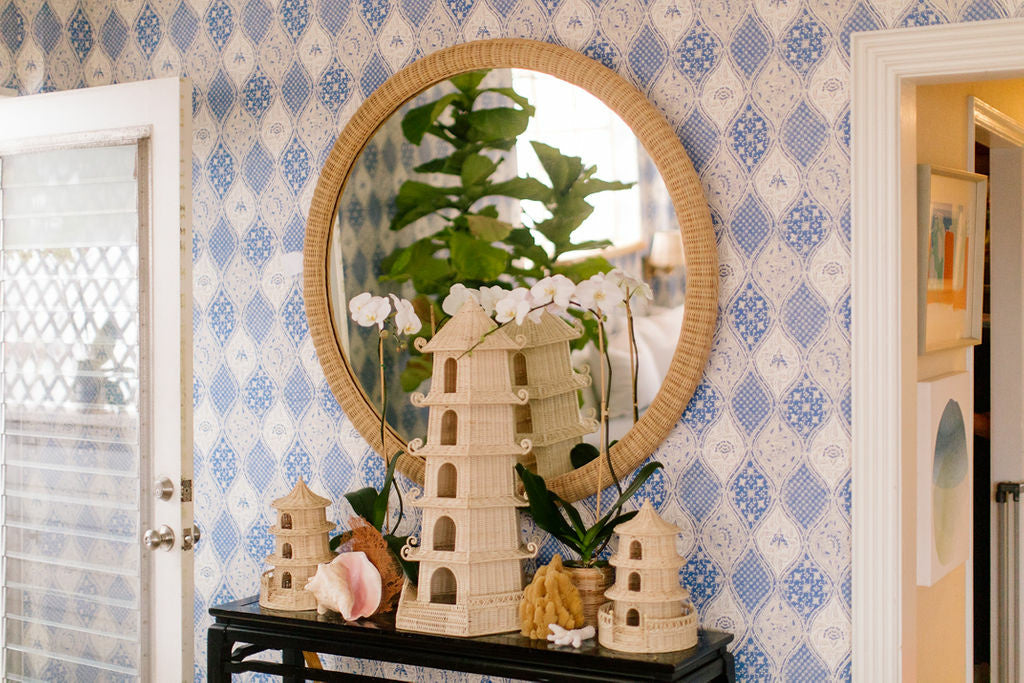 Chelsea House Amanda Lindroth Dunmore Round Wicker Mirror