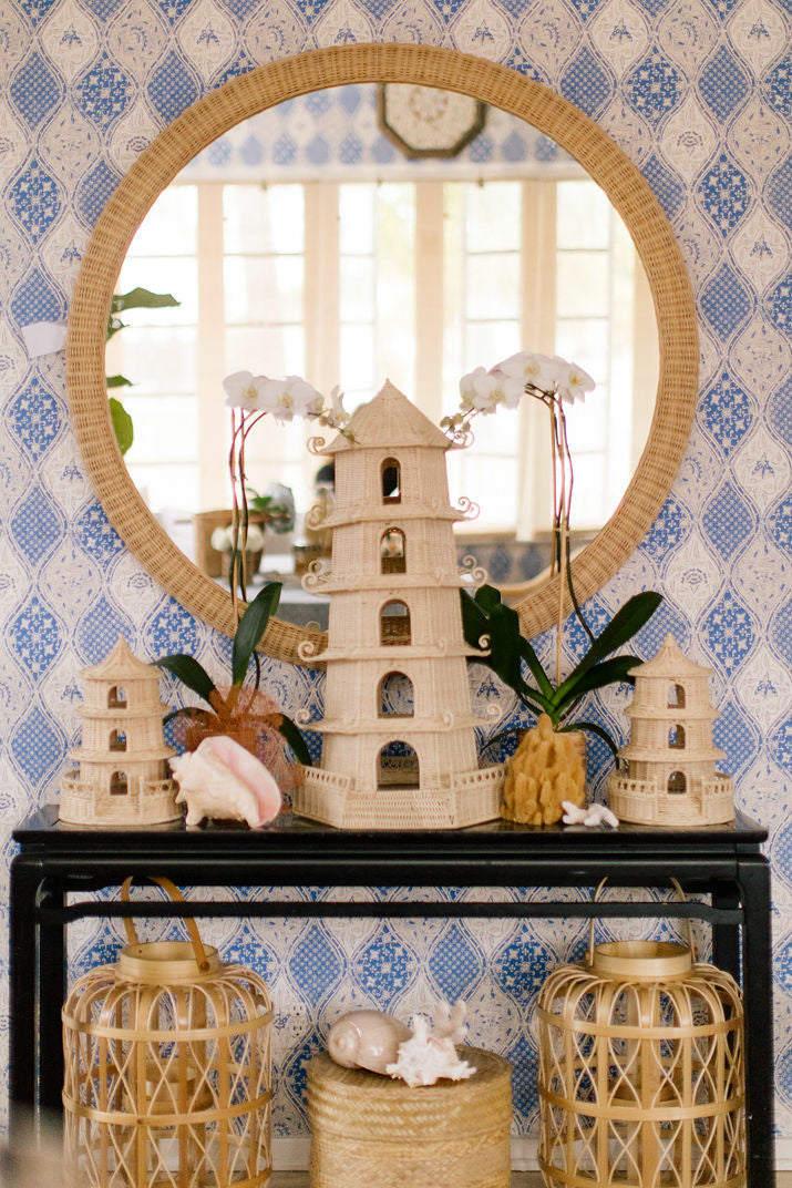 Chelsea House Amanda Lindroth Dunmore Round Wicker Mirror