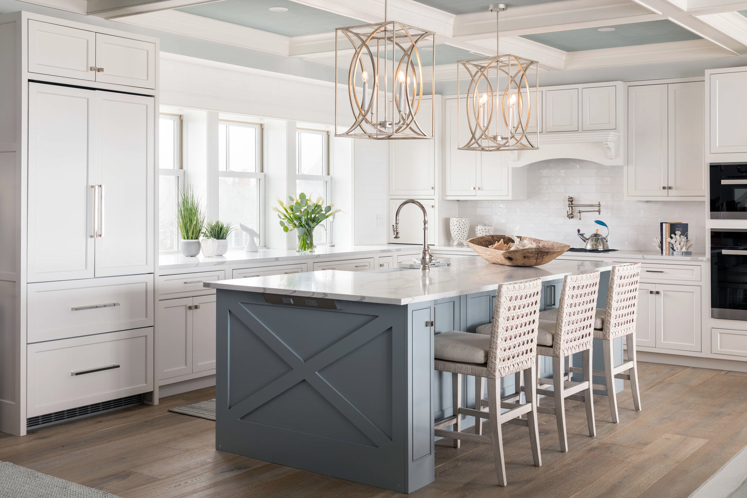 Wildwood - Society Hill Chandelier (Lg)