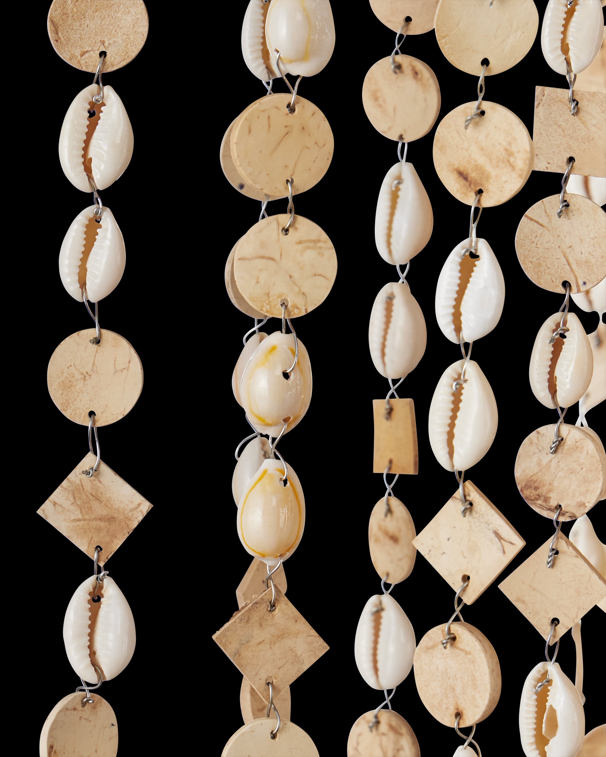 Currey & Company Kealia Medium Chandelier