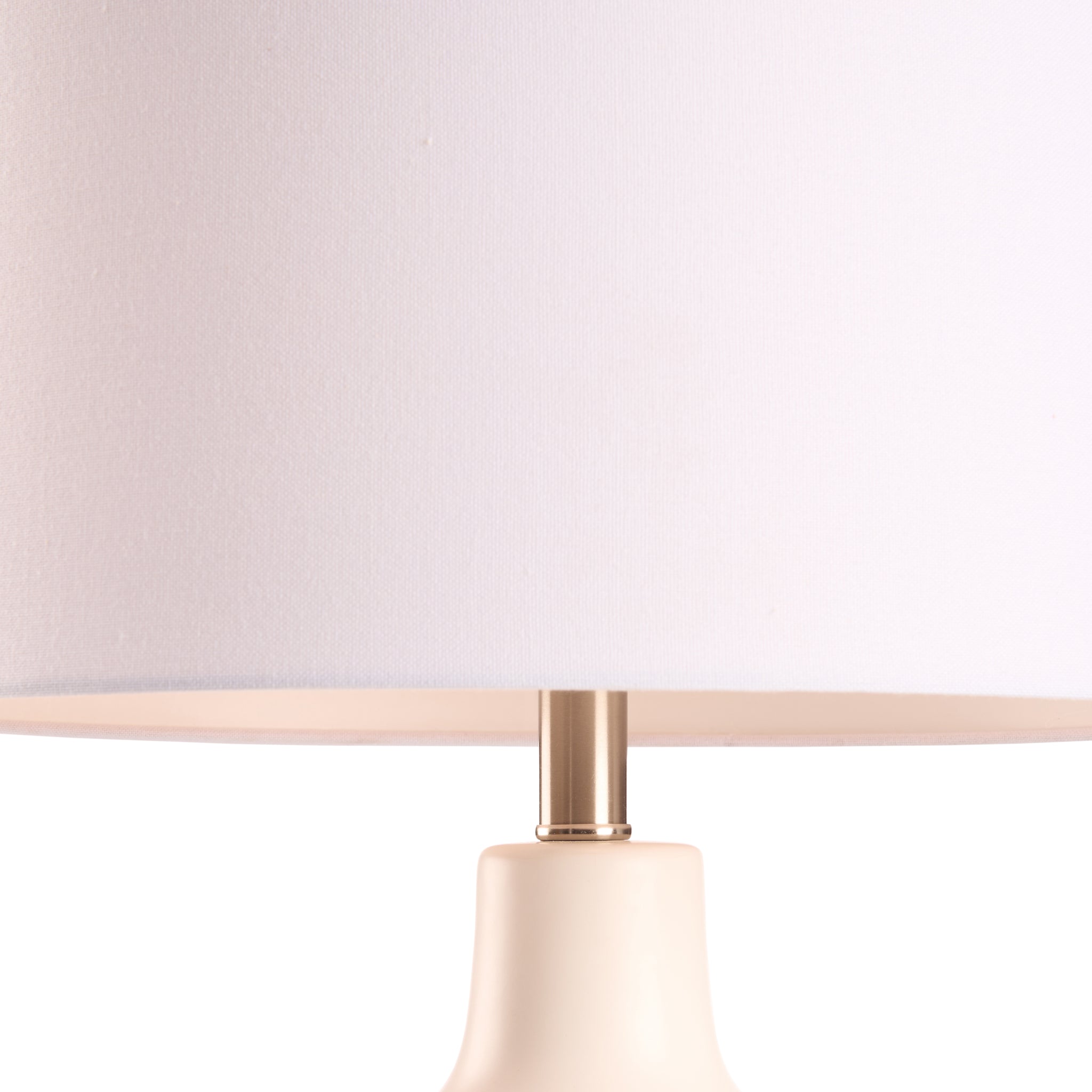 Chelsea House Roberta Lamp
