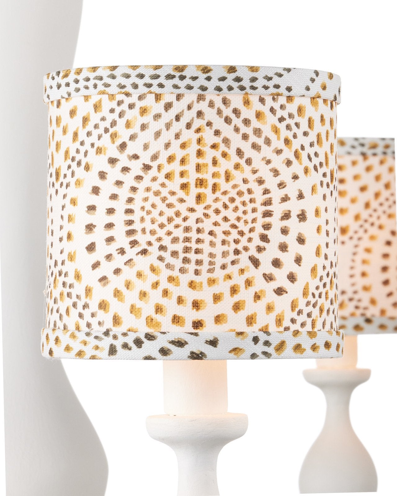 Currey & Company Ludwig 34" Gesso White 8 Light Chandelier