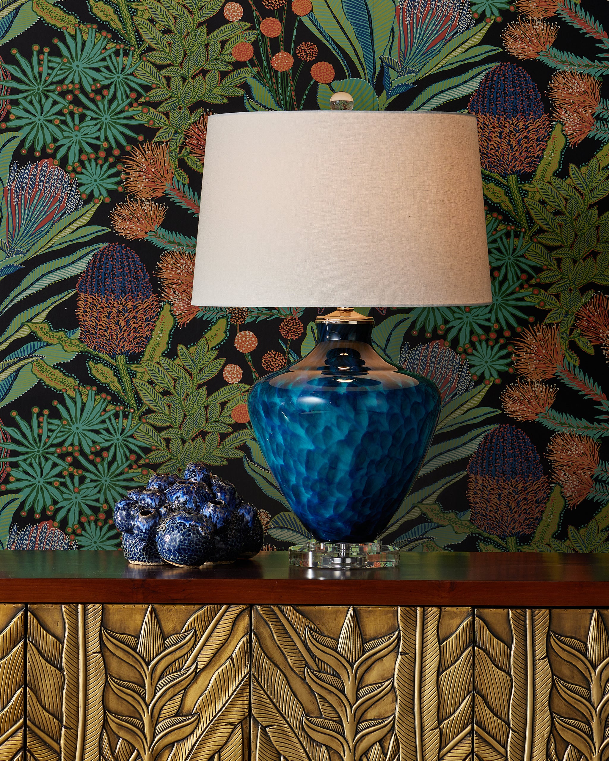 Currey & Company Sulawasi Blue Shells