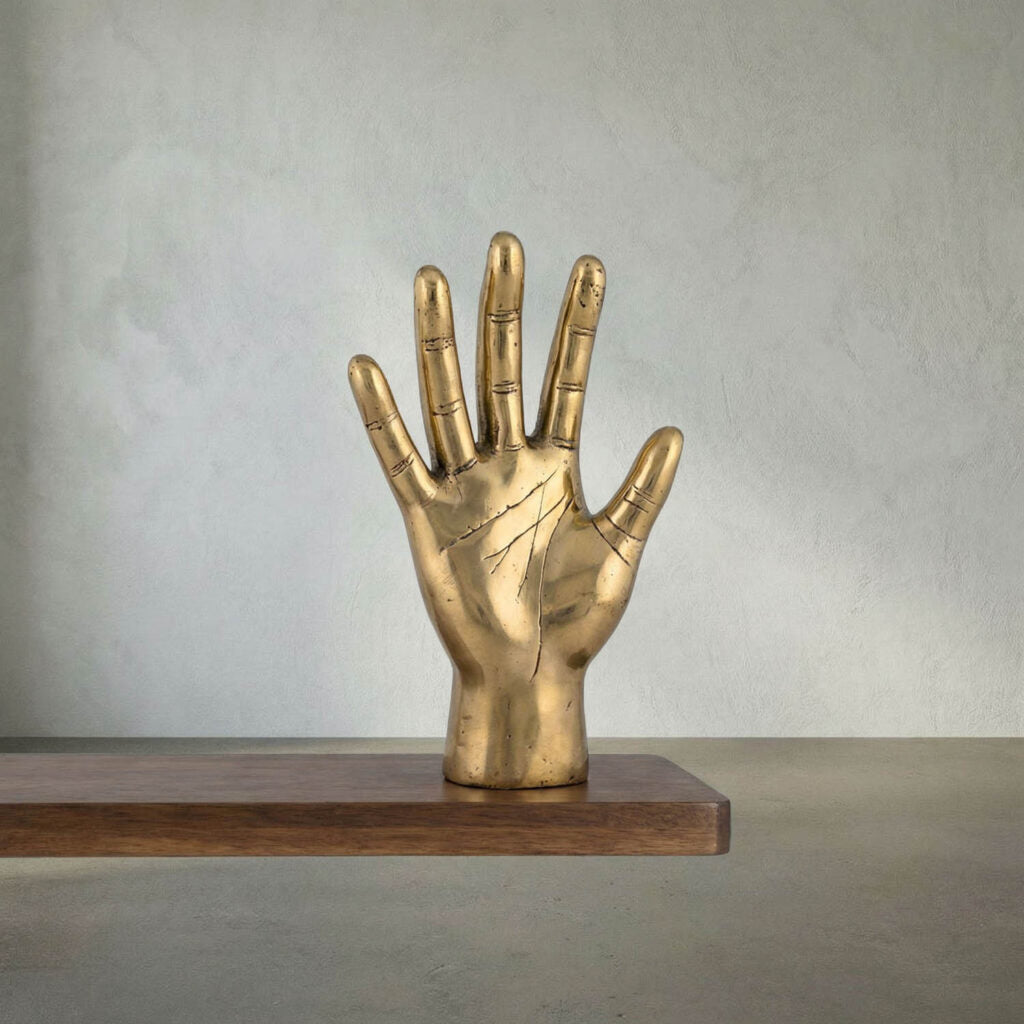 Noir Open Hand, Brass