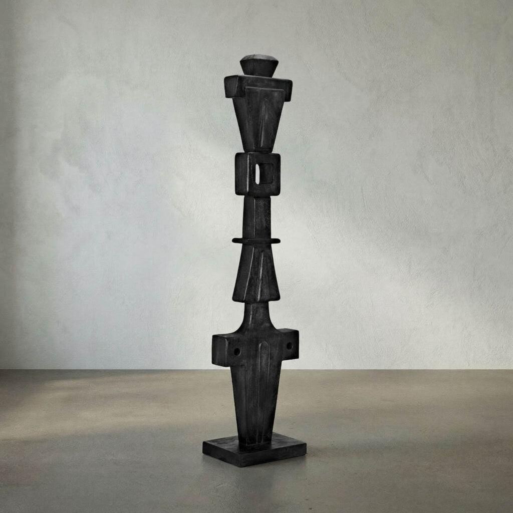 Noir Brutus Statue