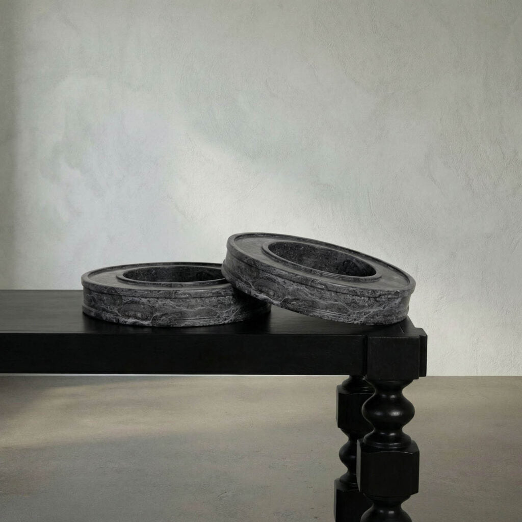 Noir Kafka Tray, Set Of 2
