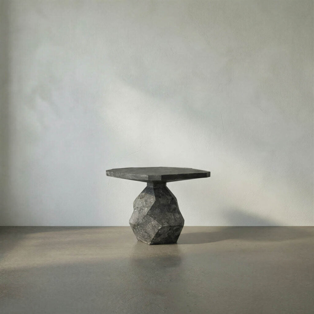 Noir Rind Table