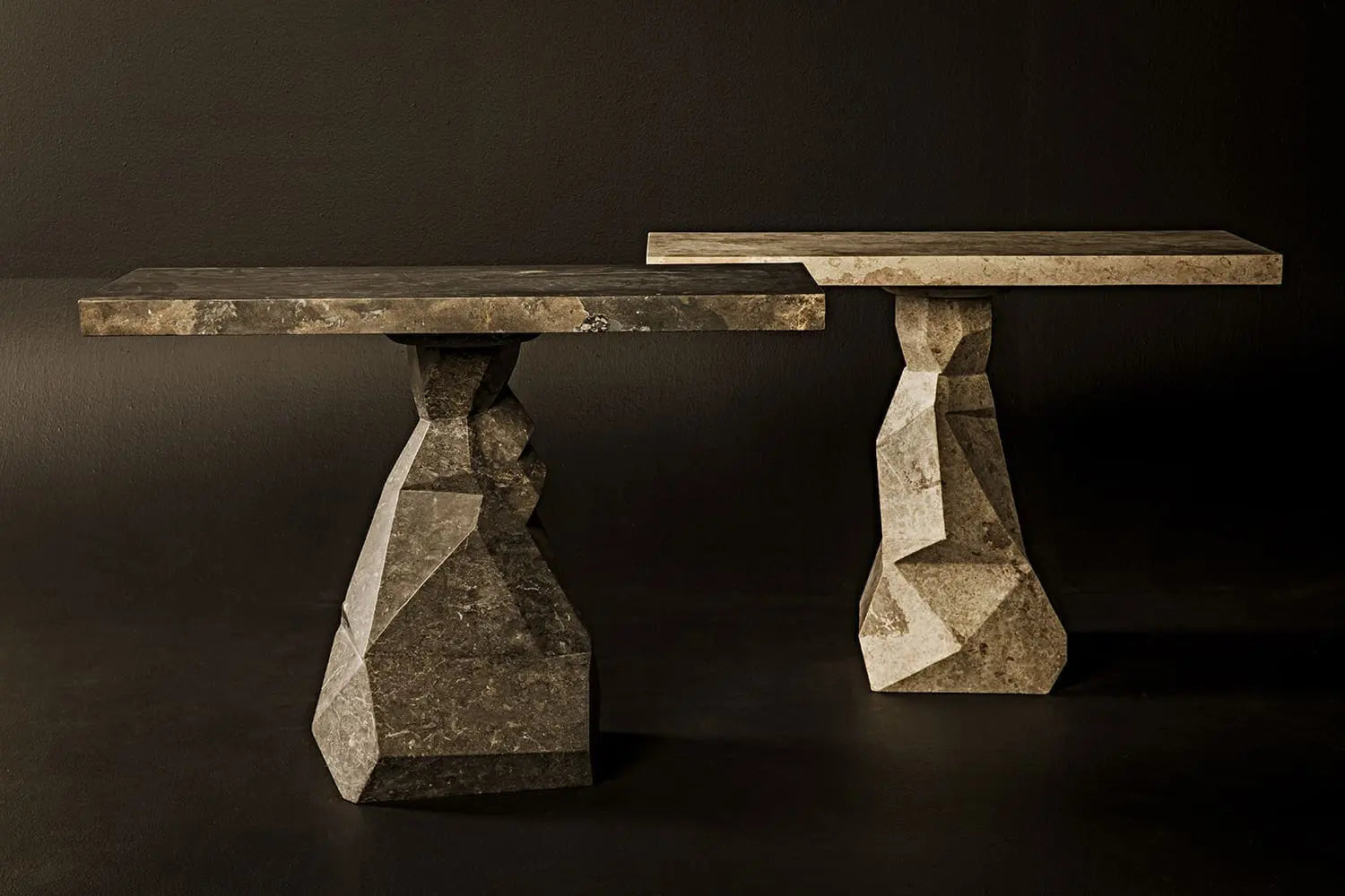 Noir Tilden Console