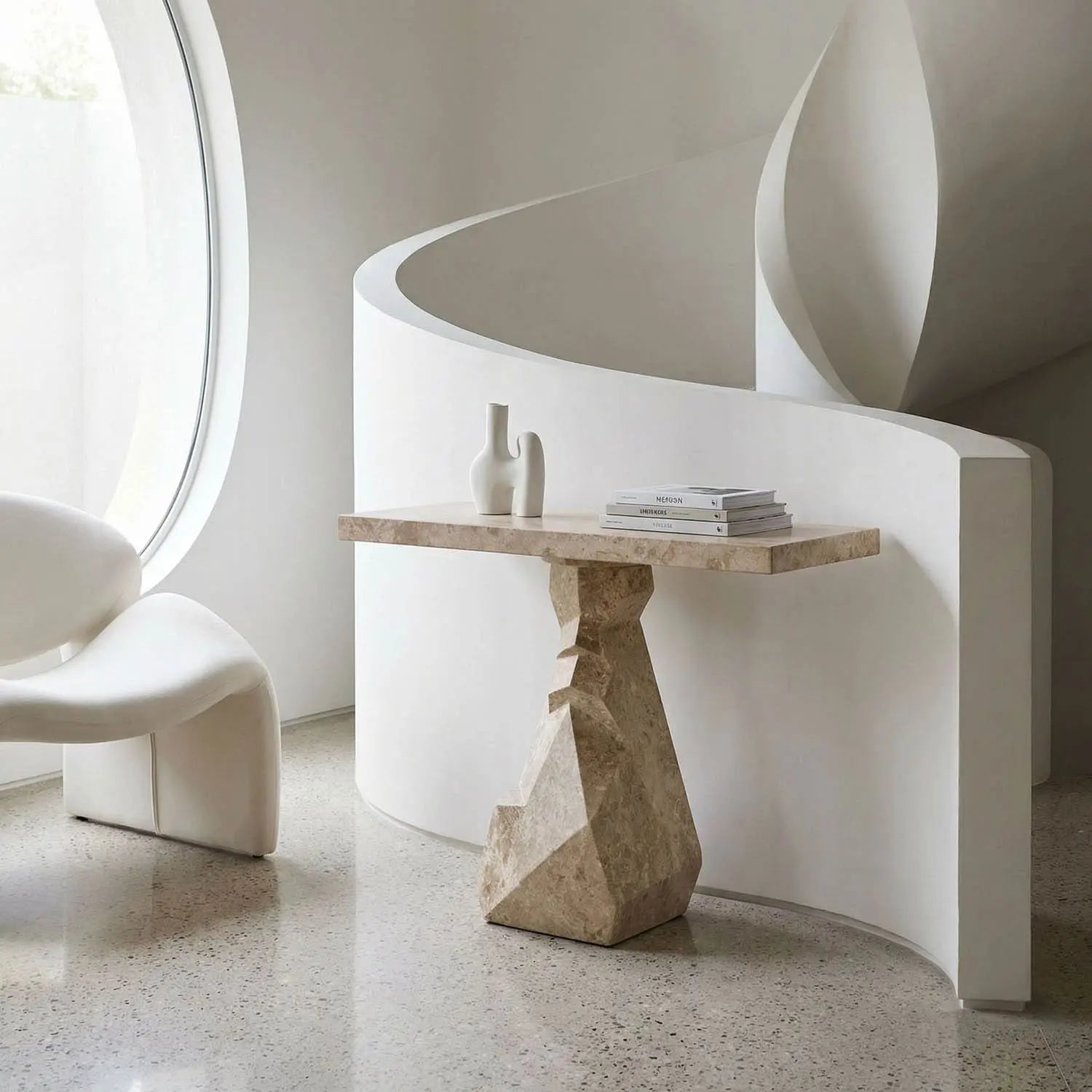 Noir Tilden Console