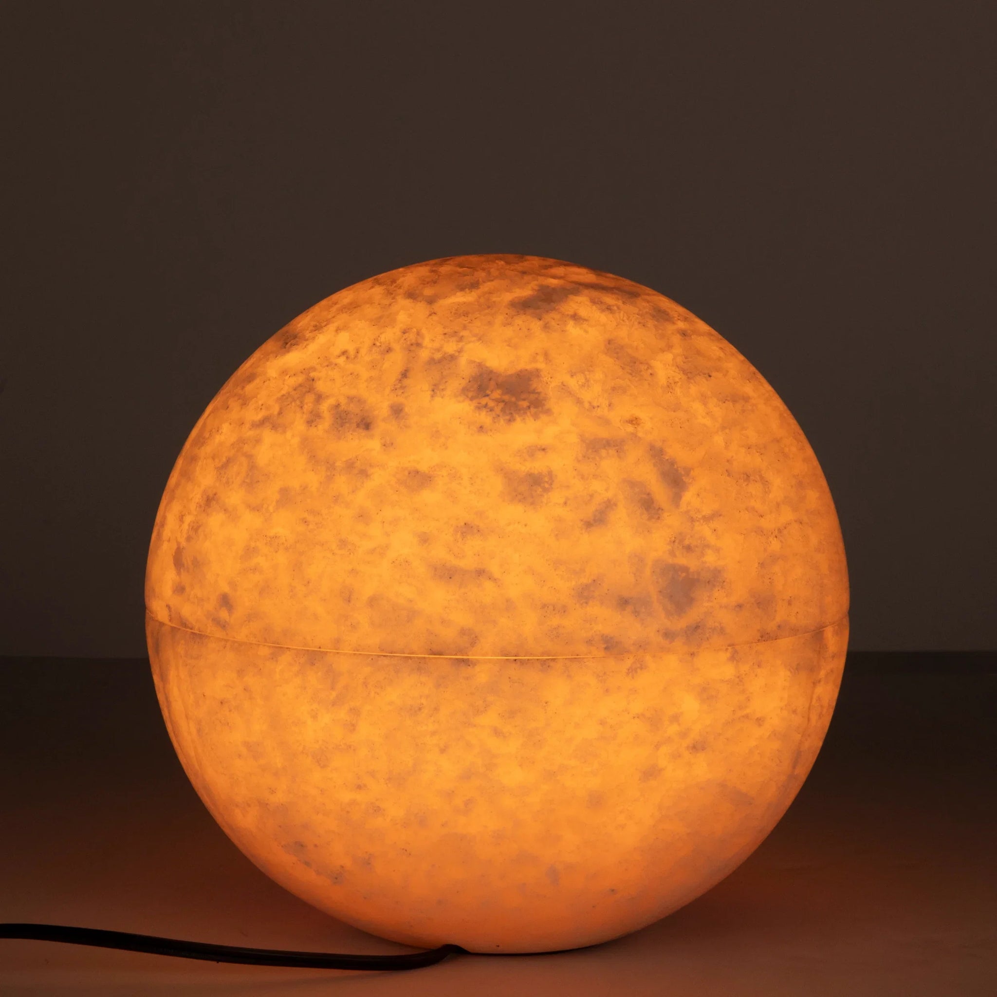 Noir Onyx Globe
