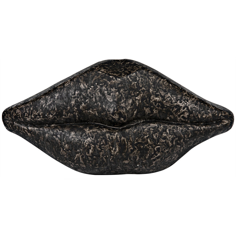 Noir Lips