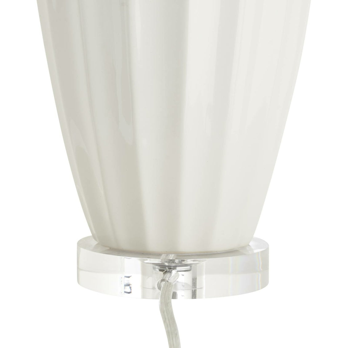 Chelsea House Roberson Lamp
