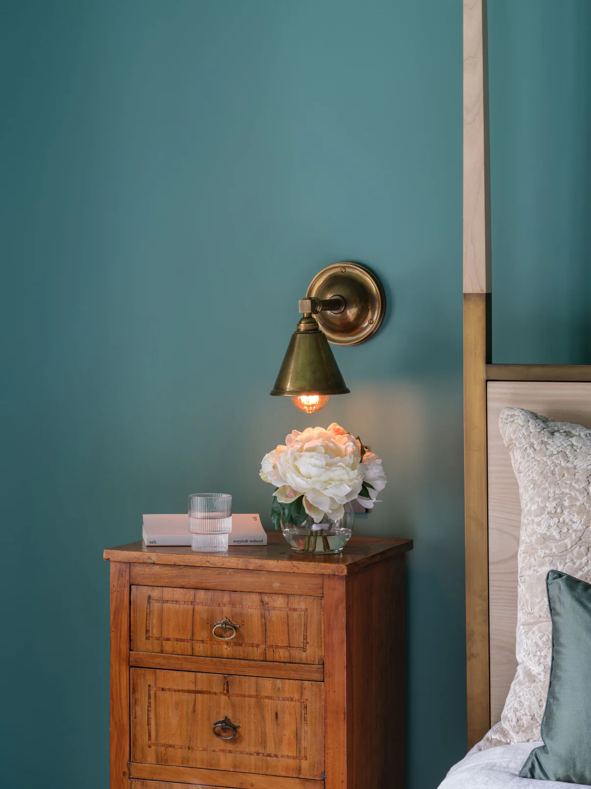 Diane James Blooms Cream Peony Bouquet In Glass Bowl