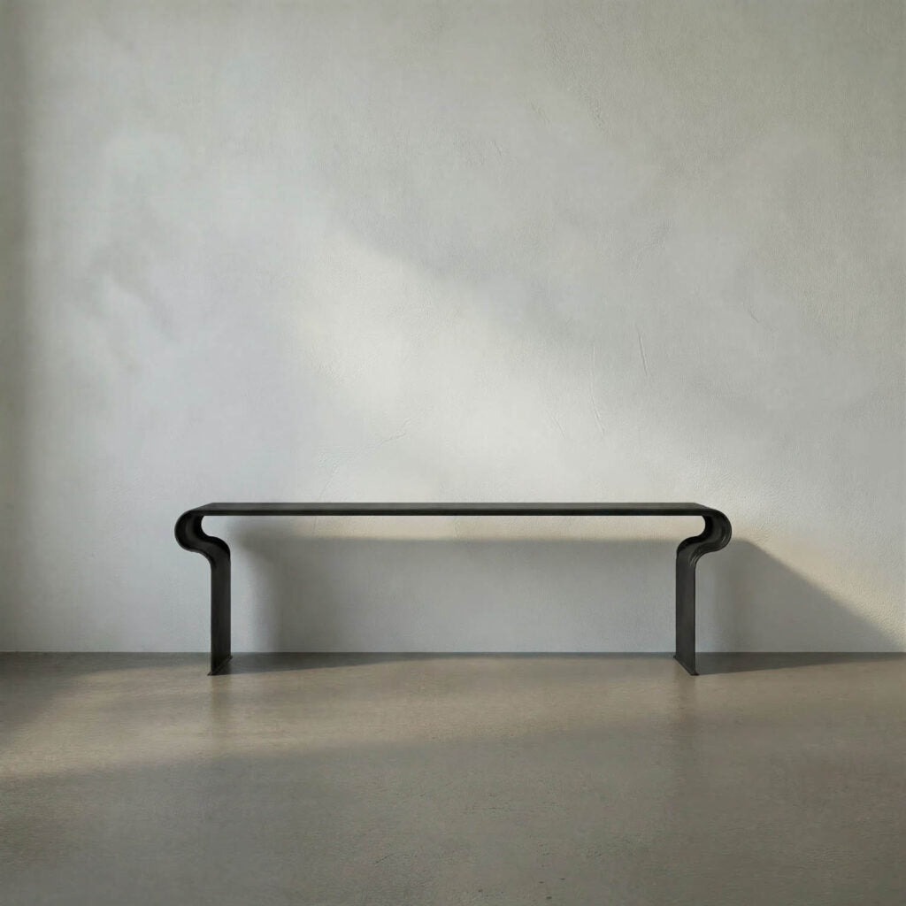 Noir Jabali Bench