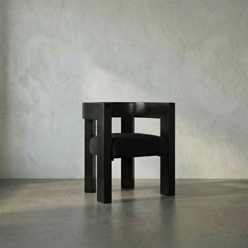 Noir Eros Chair