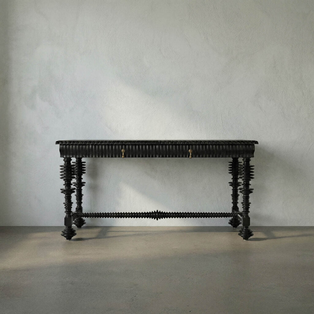 Noir Portuguese Desk