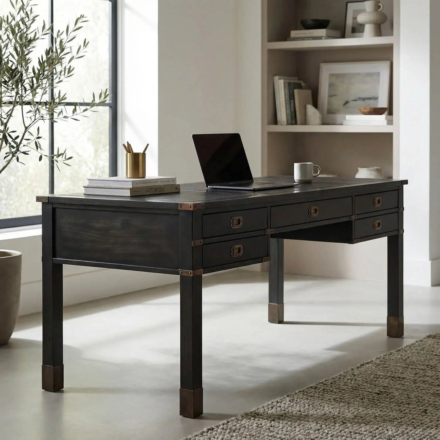 Noir Campaign Partner Desk