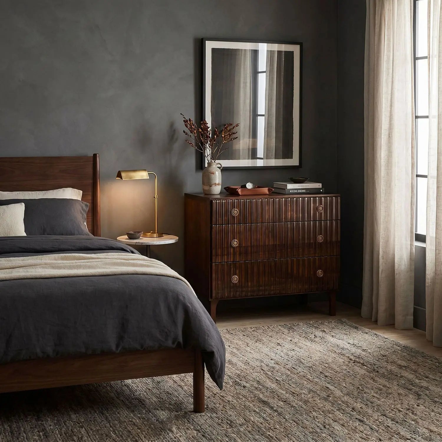 Noir Daryl Dresser, Hand Rubbed Brown