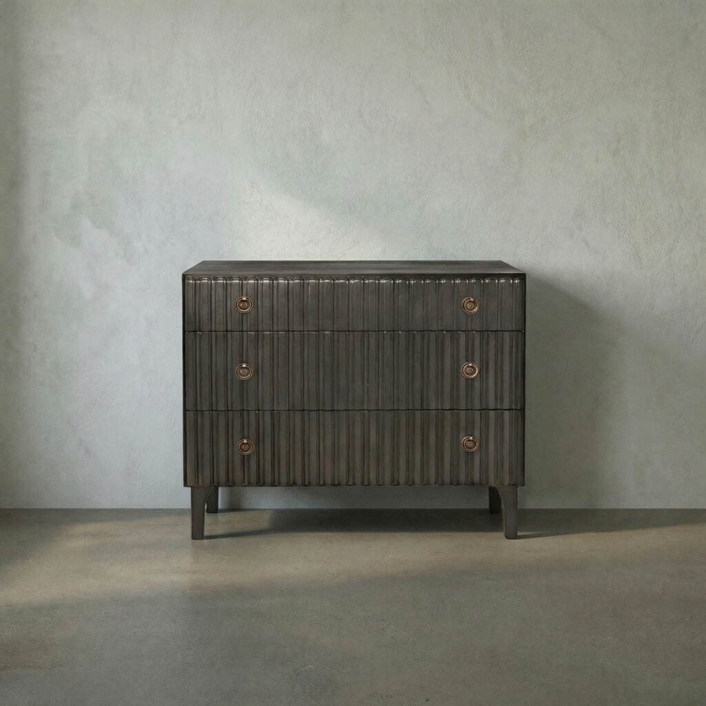 Noir Daryl Dresser