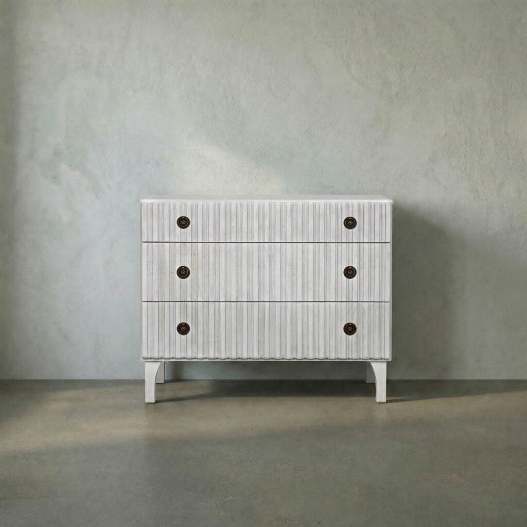 Noir Daryl Dresser