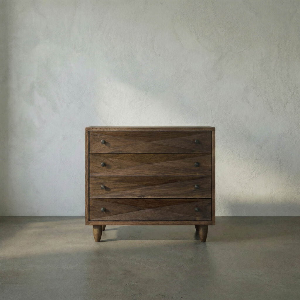 Noir Diamond Chest