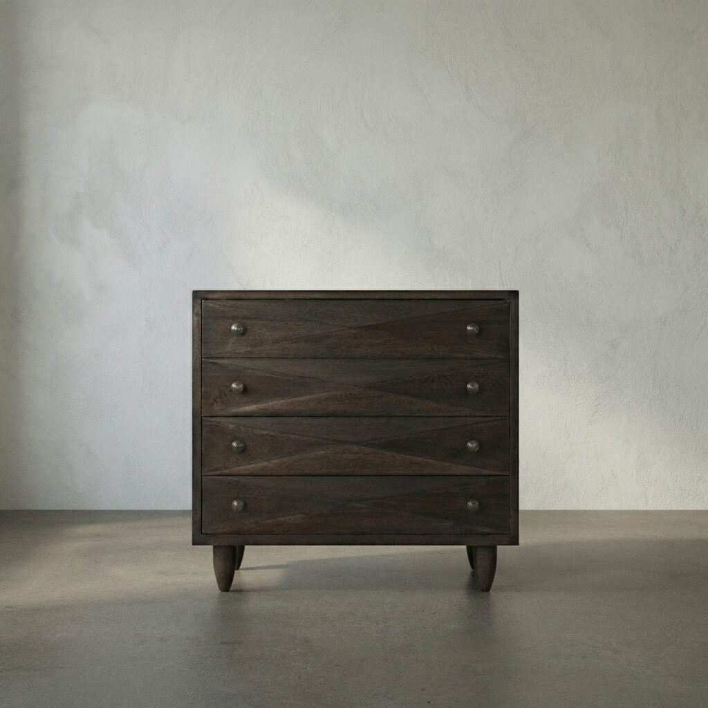 Noir Diamond Chest