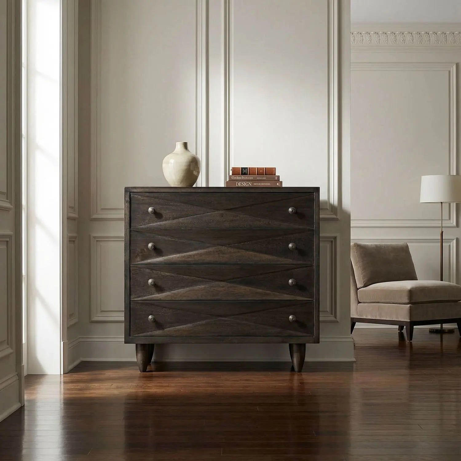 Noir Diamond Chest
