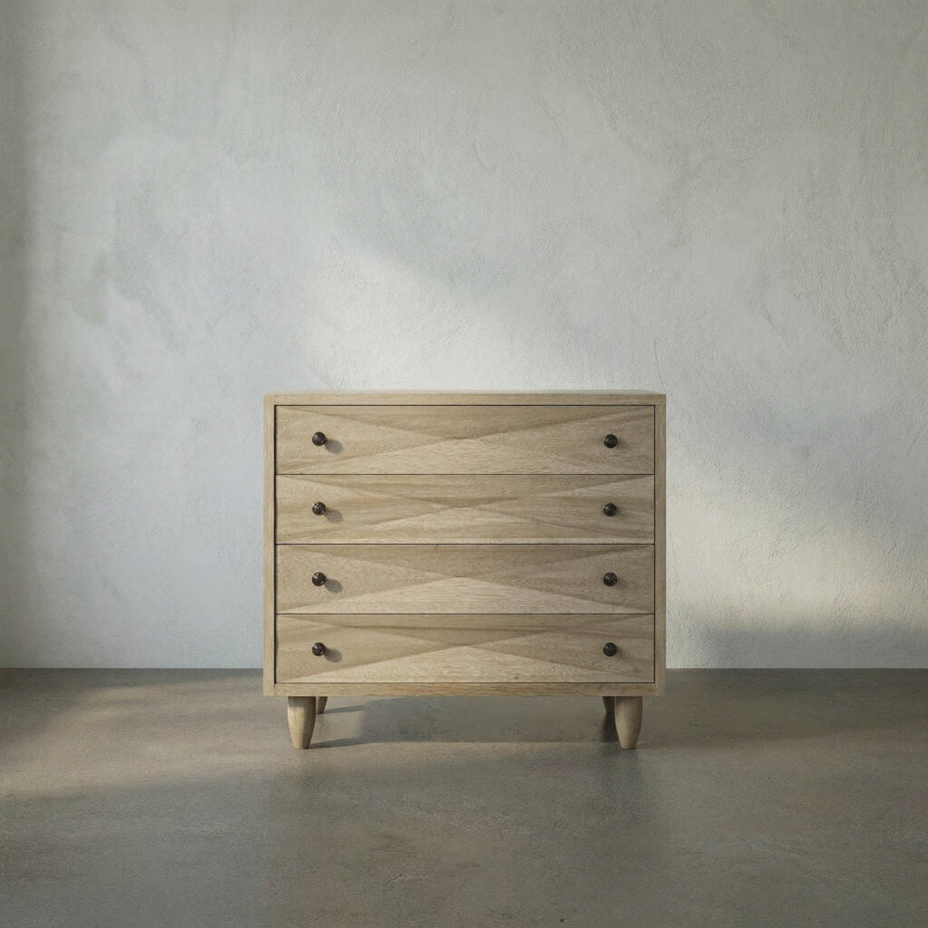 Noir Diamond Chest