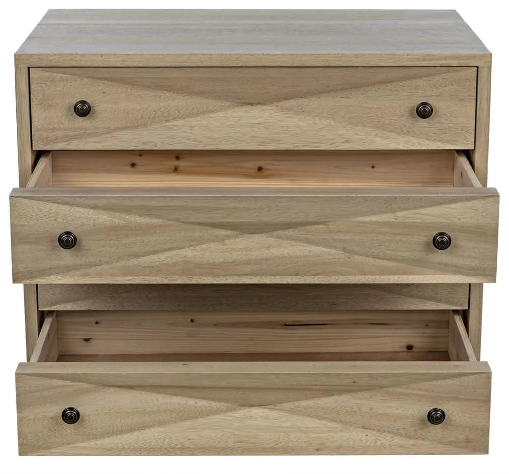 Noir Diamond Chest