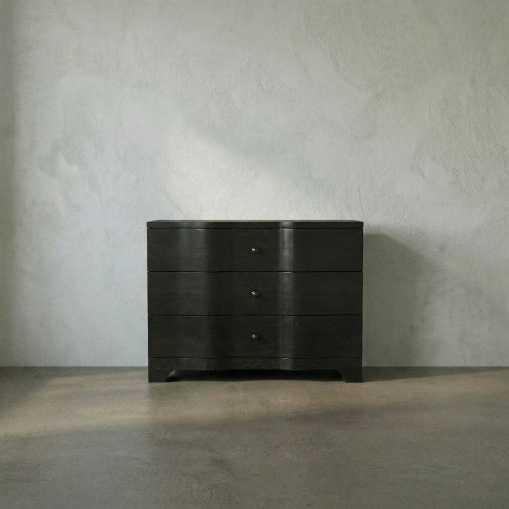 Noir Claudie Chest