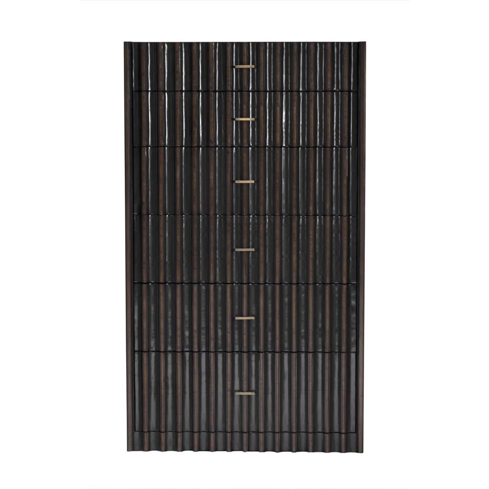 Noir Izzy Tallboy, Pale