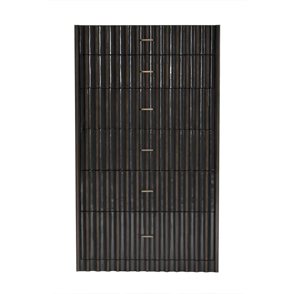 Noir Izzy Tallboy, Pale