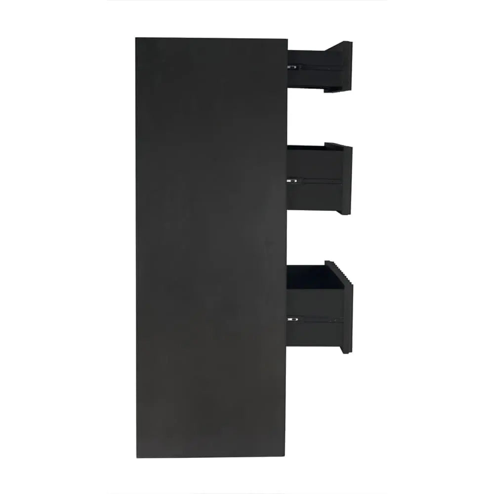 Noir Izzy Tallboy, Pale