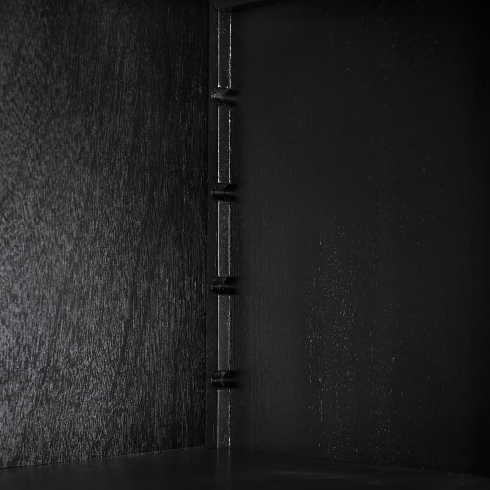 Noir Didier Hutch, Black Walnut