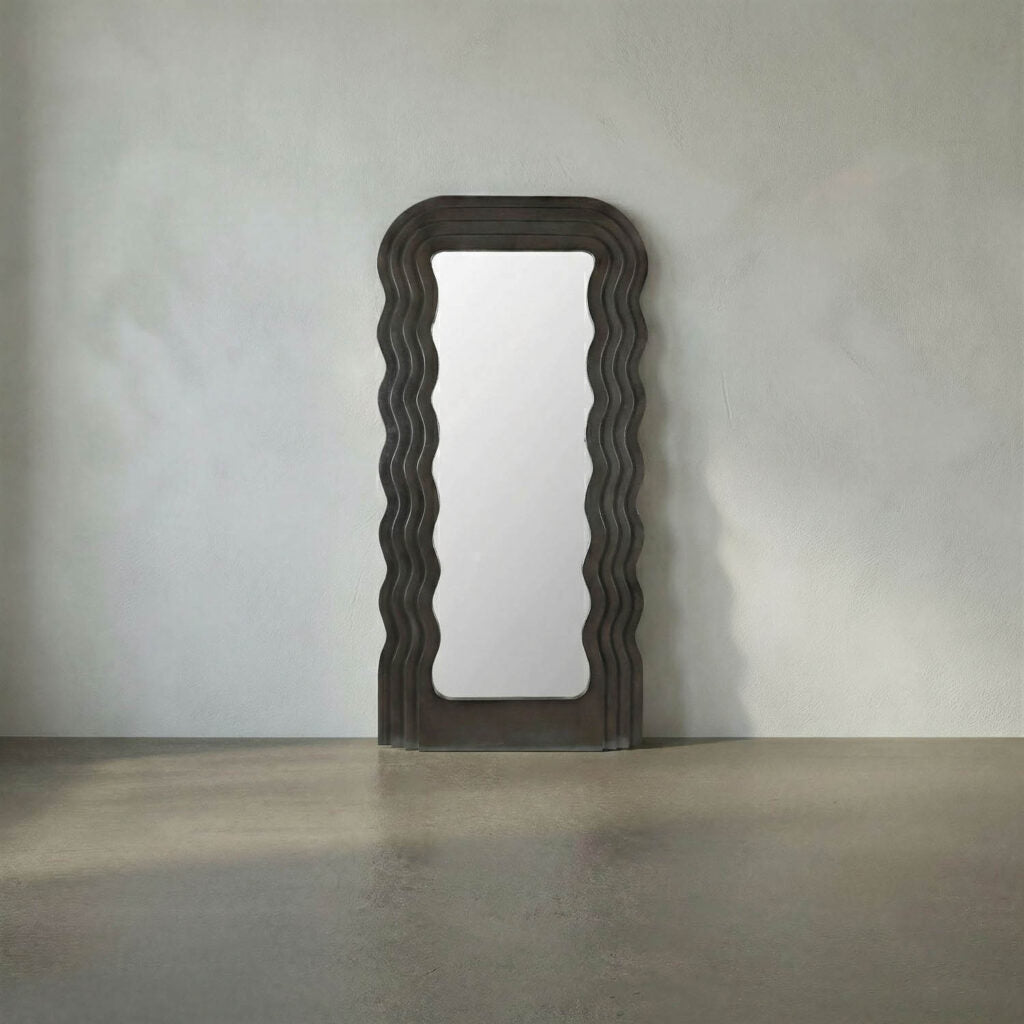 Noir Atticus Mirror